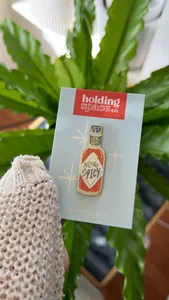 CustomFlyingDiscs.Com - Hard Enamel Pin