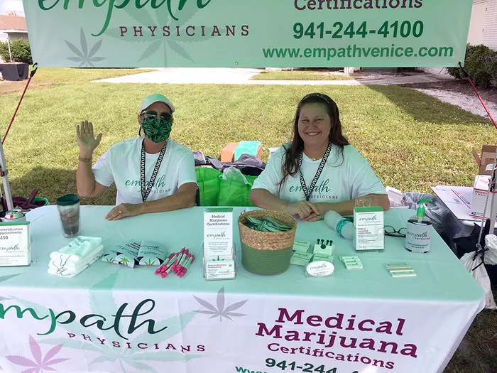 CustomFlyingDiscs.Com