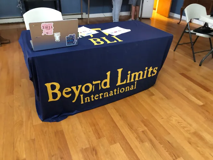 CustomFlyingDiscs.Com