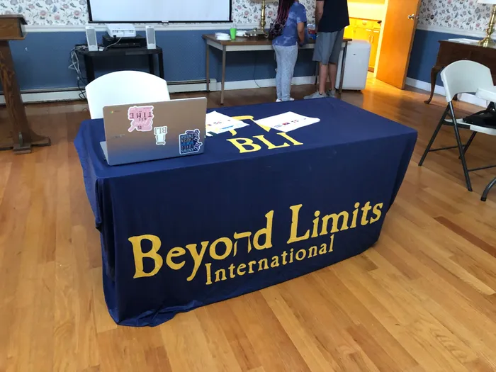 CustomFlyingDiscs.Com