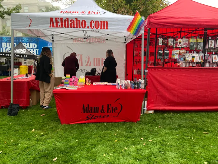 CustomFlyingDiscs.Com