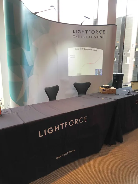 CustomFlyingDiscs.Com