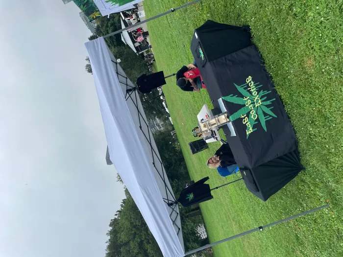 CustomFlyingDiscs.Com