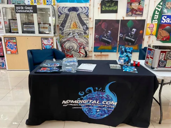 CustomFlyingDiscs.Com