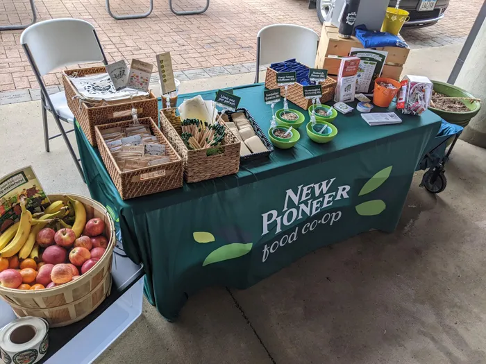 CustomFlyingDiscs.Com