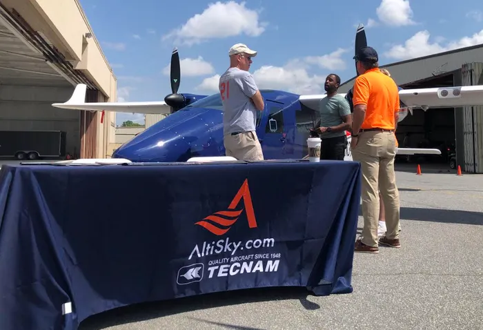 CustomFlyingDiscs.Com