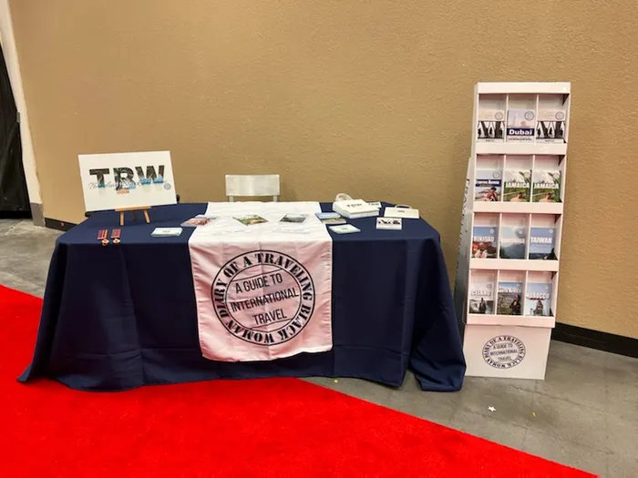 CustomFlyingDiscs.Com