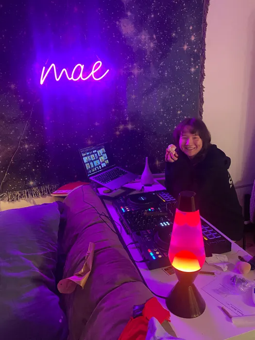 CustomFlyingDiscs.Com - Custom Neon Sign