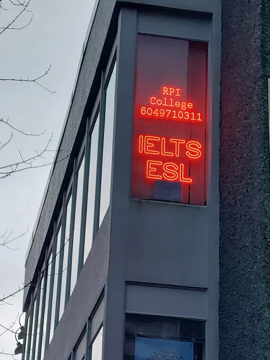 CustomFlyingDiscs.Com - Custom Neon Sign