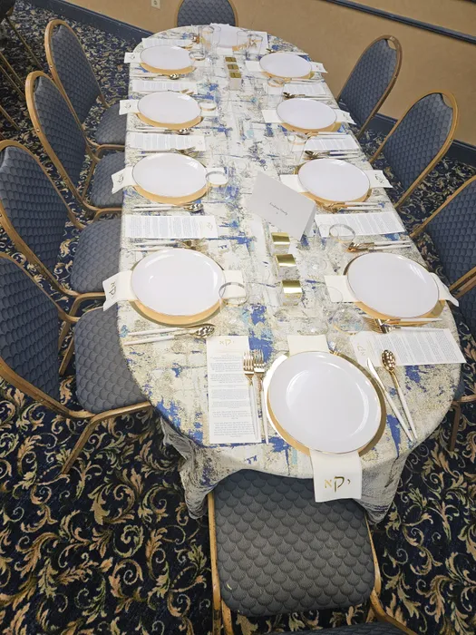 CustomFlyingDiscs.Com - Custom Linen Guest Towel Napkin