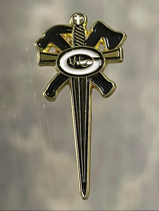 CustomFlyingDiscs.Com - Soft Enamel Pin