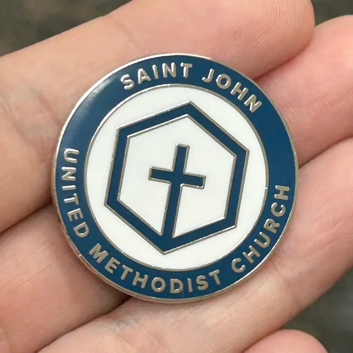 CustomFlyingDiscs.Com - Hard Enamel Pin