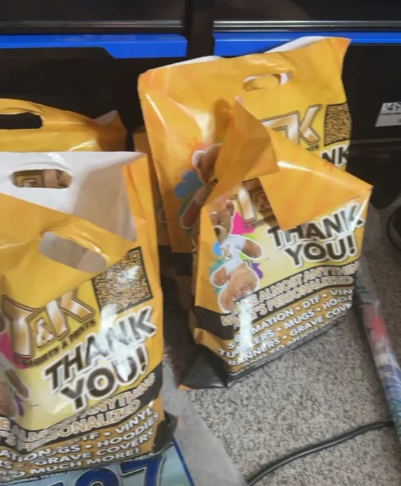 CustomFlyingDiscs.Com - Die Cut Handle Bag