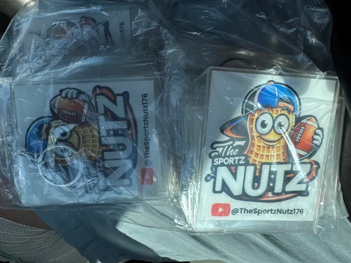 CustomFlyingDiscs.Com - Acrylic Keychain