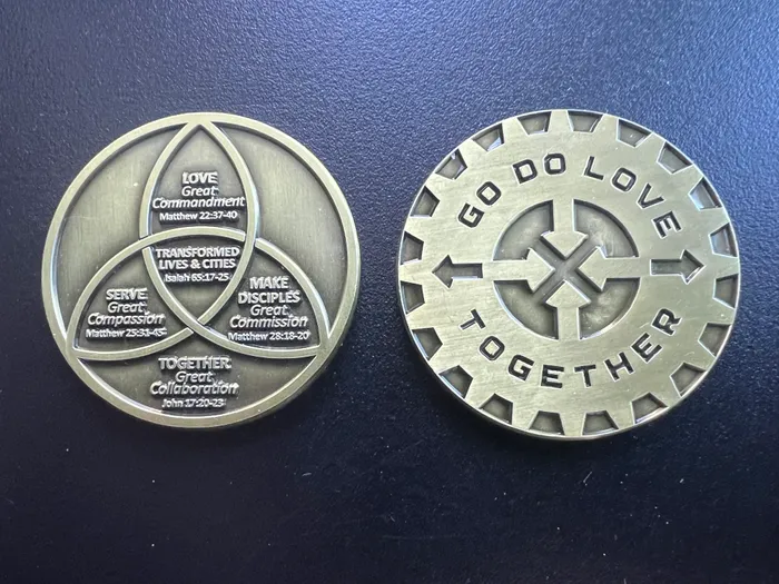 CustomFlyingDiscs.Com - Die Struck Challenge Coin