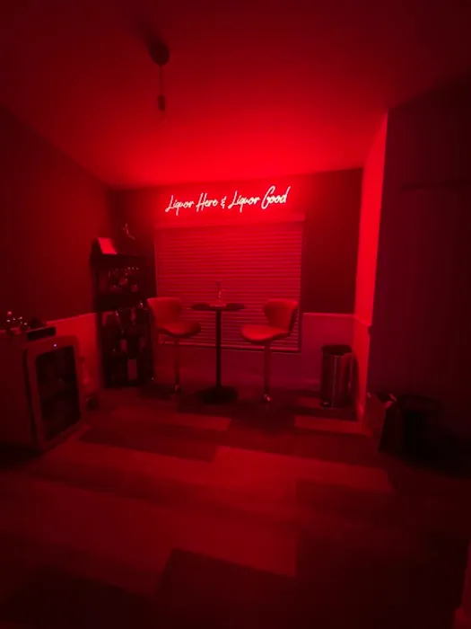 CustomFlyingDiscs.Com - Custom Neon Sign