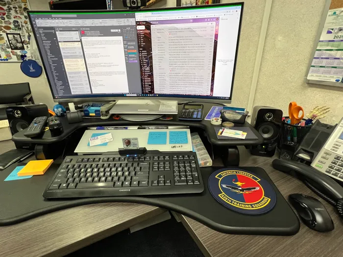 CustomFlyingDiscs.Com - Custom Round Mouse Pad