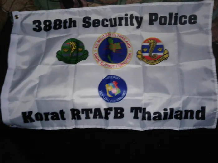 CustomFlyingDiscs.Com