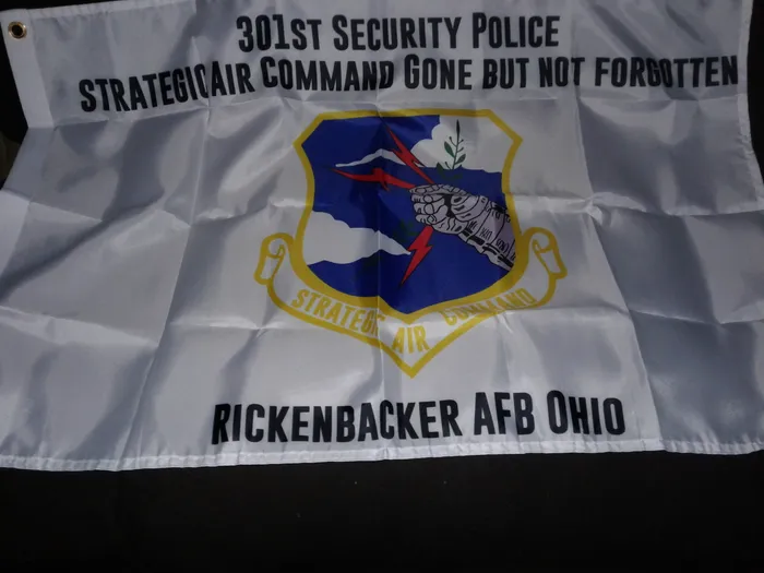 CustomFlyingDiscs.Com