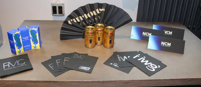 CustomFlyingDiscs.Com - Custom Foil Stamped Beverage Napkin