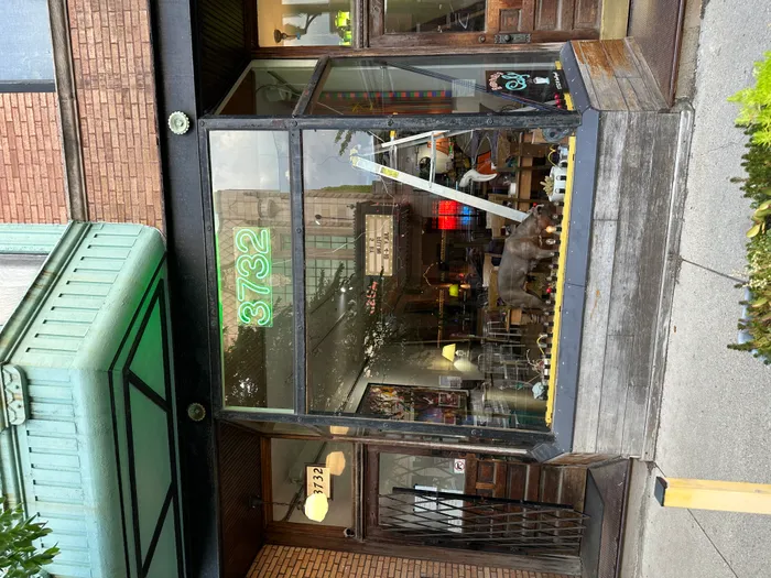 CustomFlyingDiscs.Com - Custom Neon Sign