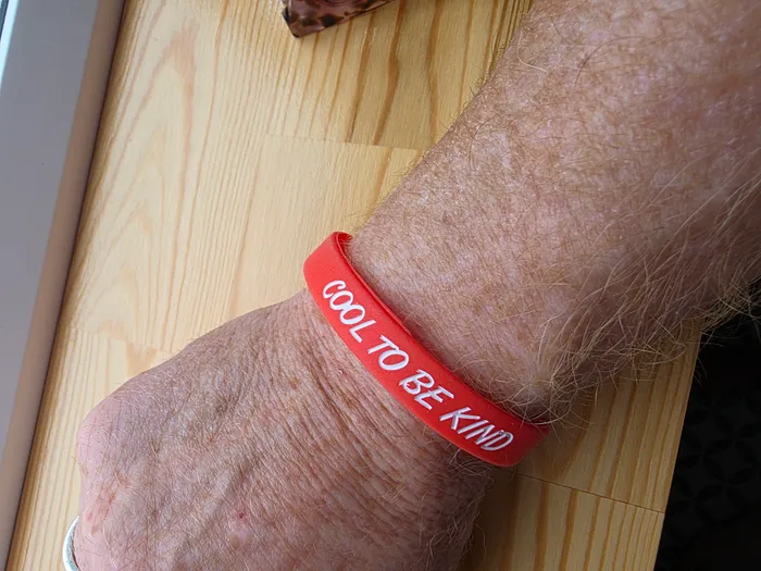 CustomFlyingDiscs.Com - Debossed Colorfilled