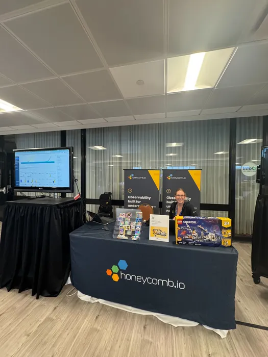 CustomFlyingDiscs.Com - Custom Rectangle Table Covers