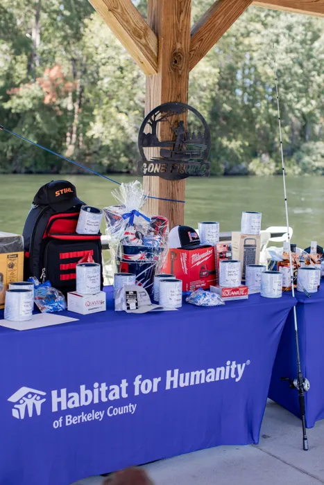 CustomFlyingDiscs.Com - Custom Rectangle Table Covers