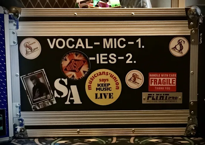 CustomFlyingDiscs.Com - Circle Stickers