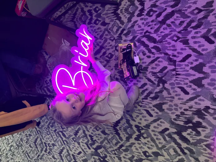 CustomFlyingDiscs.Com - Custom Neon Sign