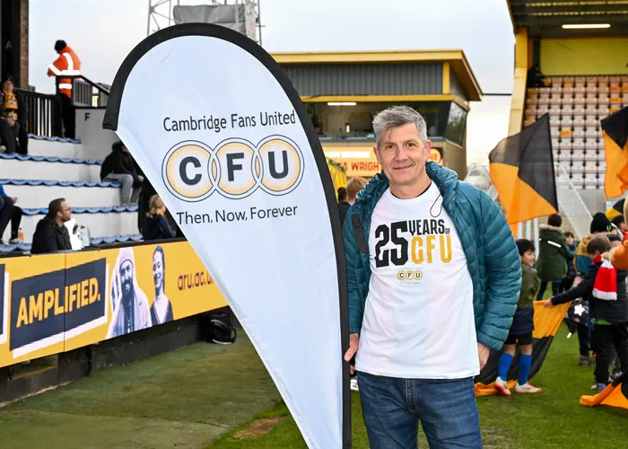 CustomFlyingDiscs.Com - Teardrop Flag