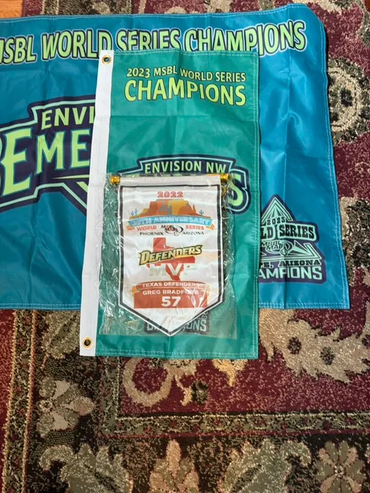 CustomFlyingDiscs.Com - Podium Banners