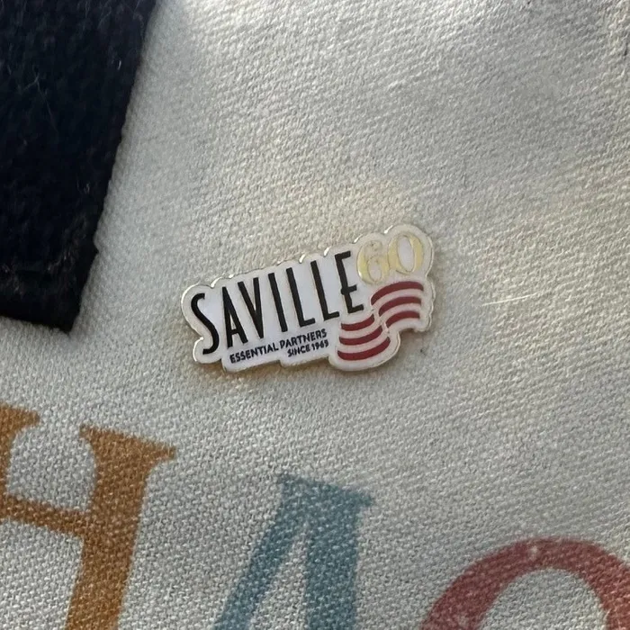 CustomFlyingDiscs.Com - Hard Enamel Pin