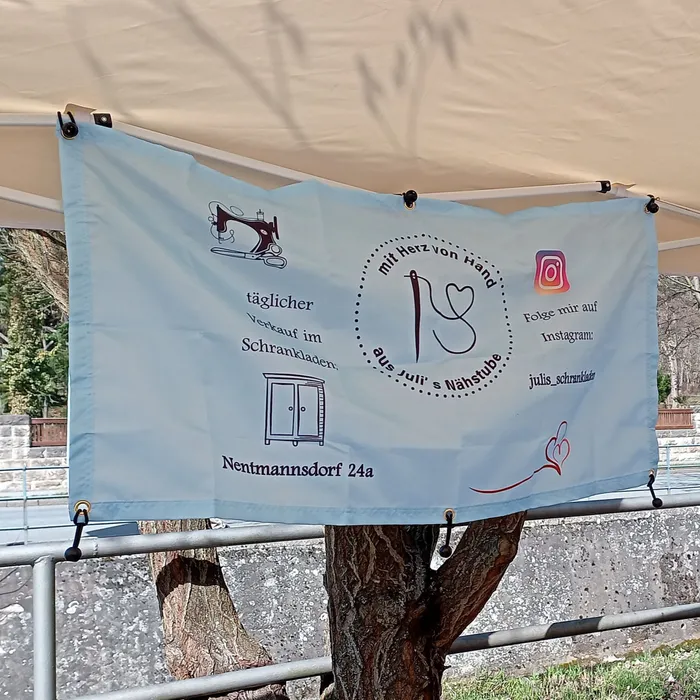 CustomFlyingDiscs.Com - Custom Fabric Banners