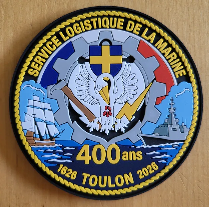 CustomFlyingDiscs.Com - PVC Patches