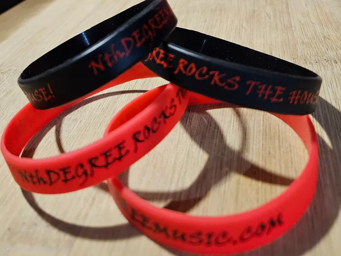 CustomFlyingDiscs.Com - Full Color Silicone Wristbands
