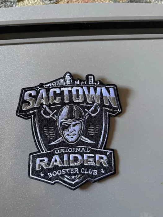CustomFlyingDiscs.Com - Embroidered Patches