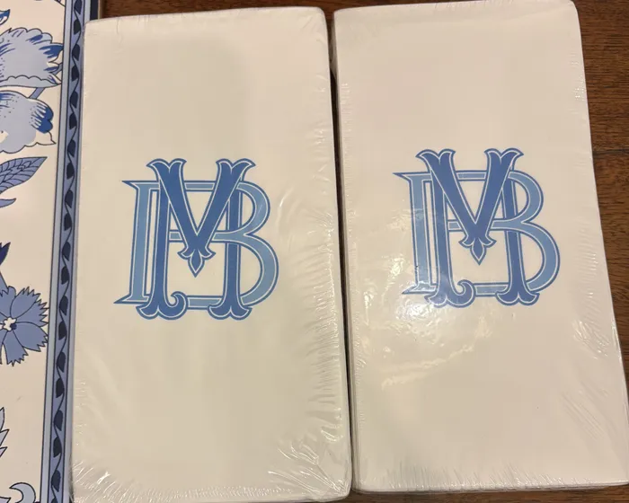 CustomFlyingDiscs.Com - Custom Paper Guest Towel Napkins