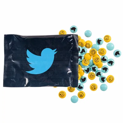 2oz. Full Color DigiBag™ with Imprinted Chocolate Buttons - Custom Flying Discs