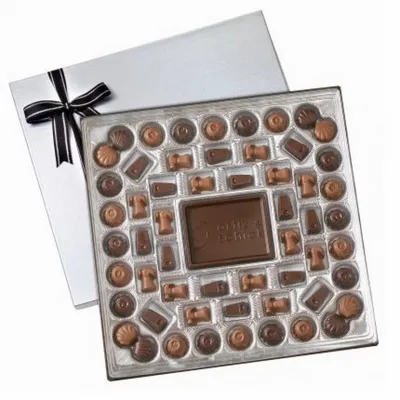 Large Custom Chocolate Delights Gift Box ( 1 1/2 lbs.) - Custom Flying Discs